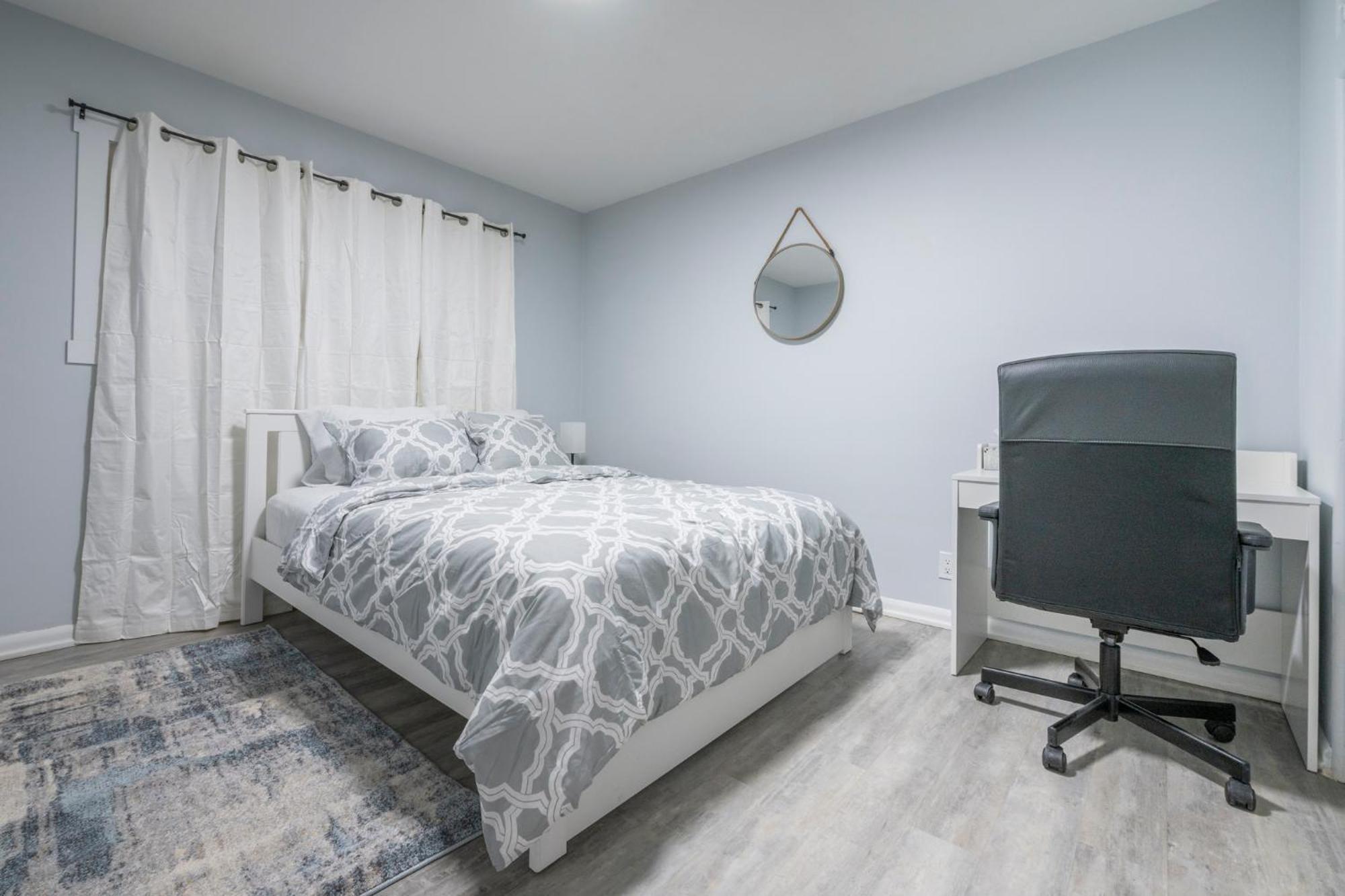 Centre Street Upper 2Bedsuite 4408 YYC Екстериор снимка
